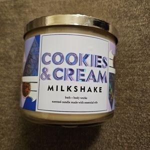 Bath and Body Works Cookies & Cream Milkshake 3 Wick Candle BBW